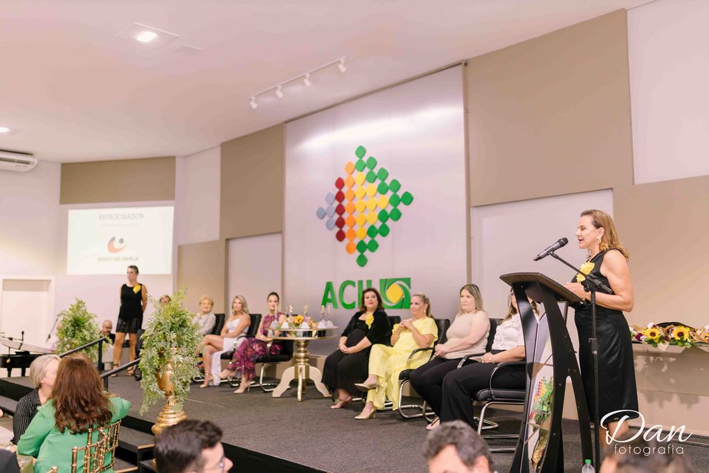 Auditório da ACIL lotado na 15° edição do Prêmio Mulheres de Sucesso 