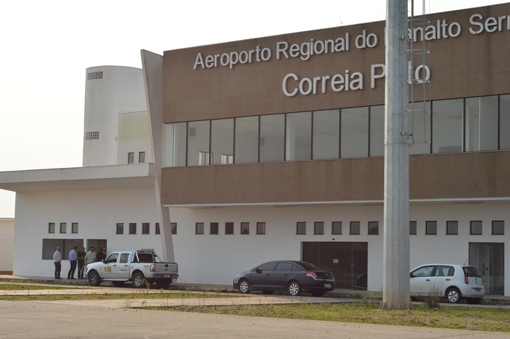 Comissão Pró-Voo Regional da ACIL visita aeroporto de Correia Pinto