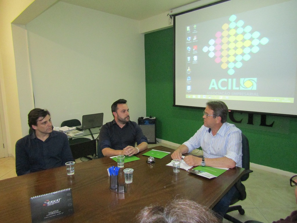 Empresários da ACIL recebem o deputado eleito Marcius Machado