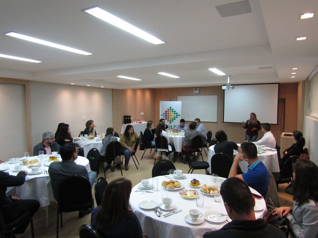 Café & Negócios da ACIL estreita laços e promove integração